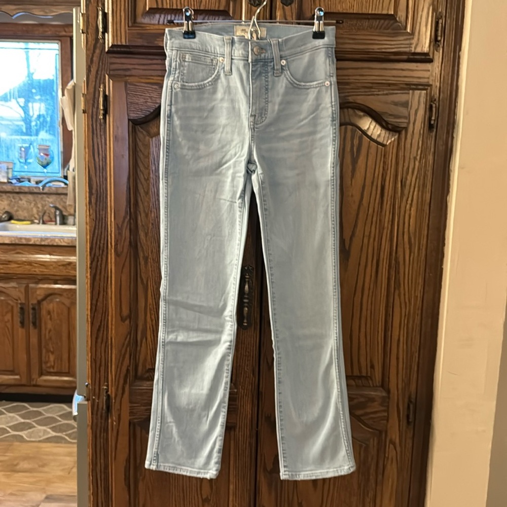 EUC!⭐️Madewell Mid Rise Stovepipe Light blue jeans, Size 23